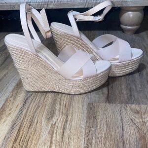 Nude Wedges